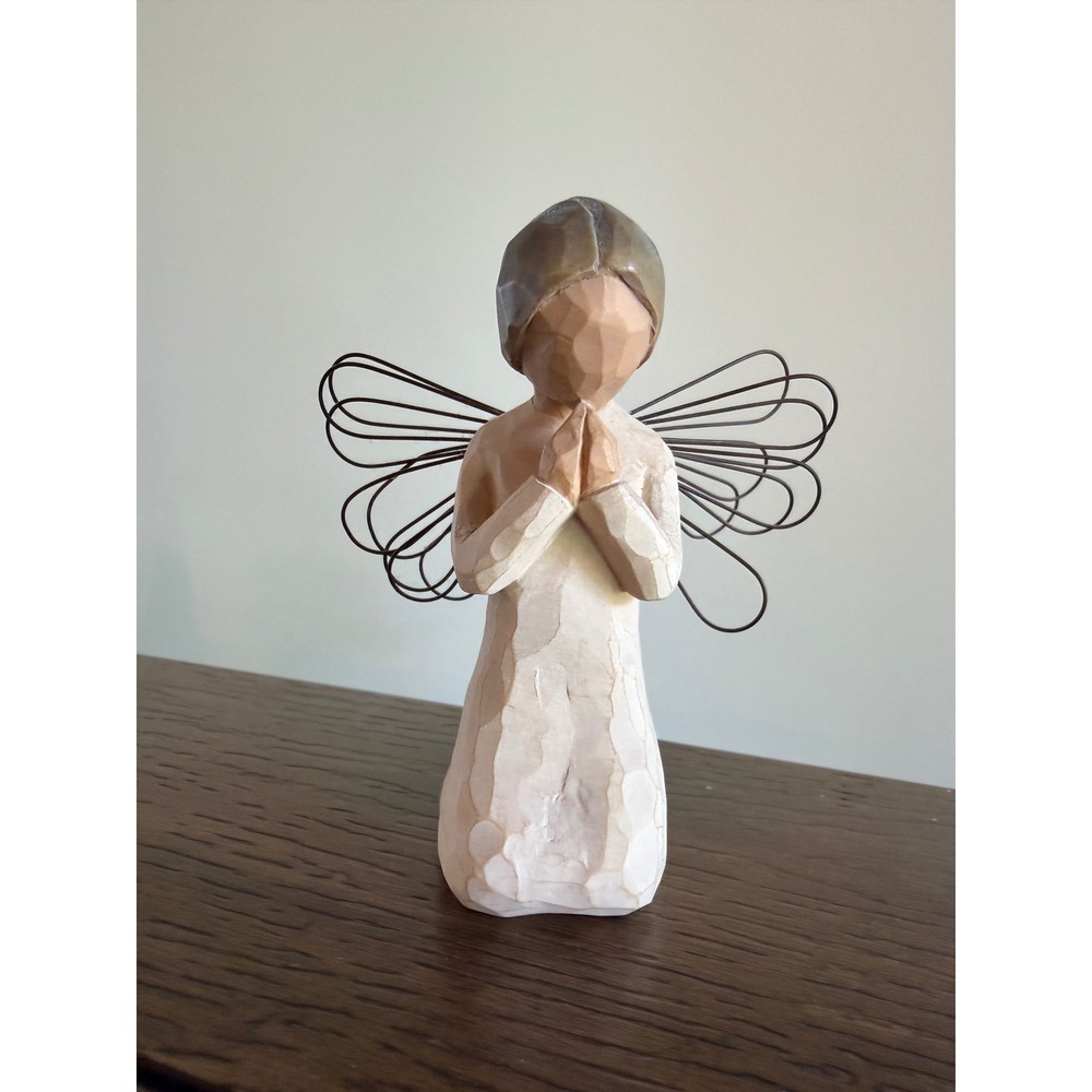 Willow Tree Angel of Prayer Figurine Small 4in Cream Good Susan Lordi Demdaco